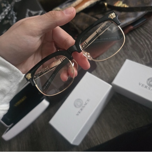 Trade post private - Picture 3 of 3